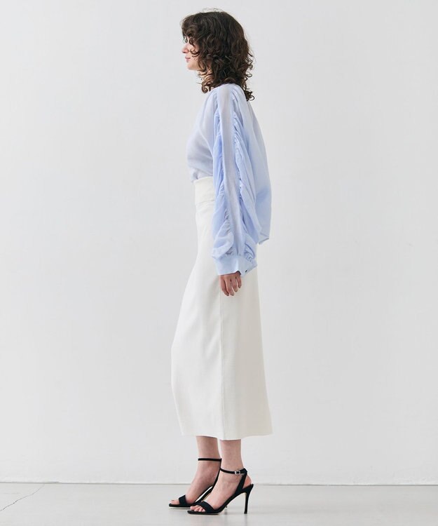 BEIGE， 【洗える】PAULINE / タックギャザーリネンボリュームブラウス Sax