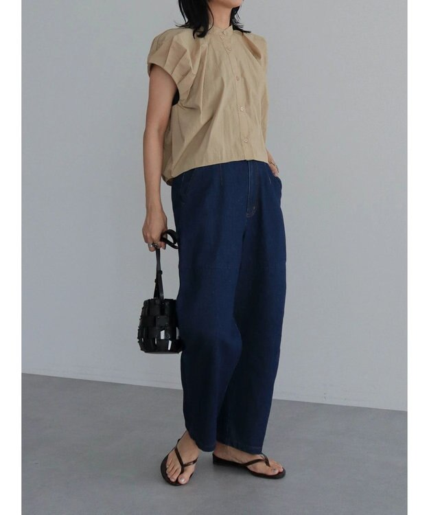 Green Parks タックデザインショート丈シャツ Beige