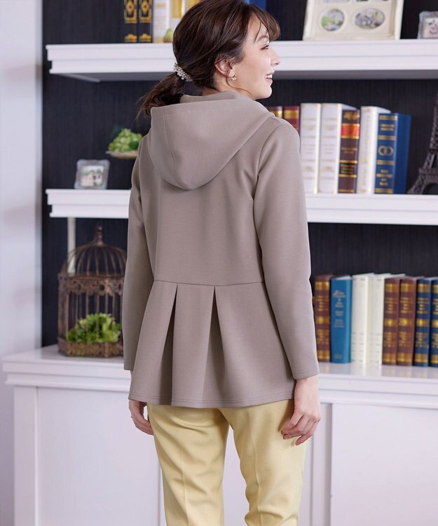 Tiaclasse ソフトダンボールバックフレアフーディー モカ