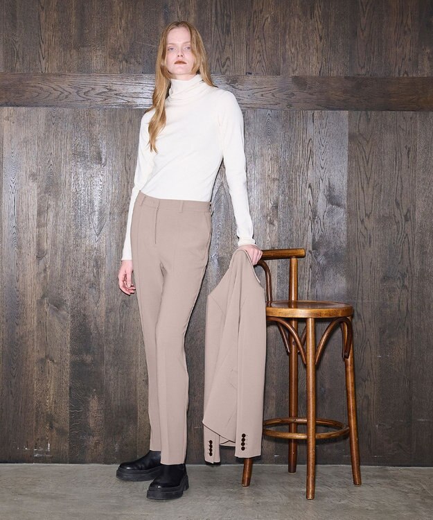 JOSEPH 【WEB限定色あり】コンフォートフルー　テーパードトラウザーズ Parchment