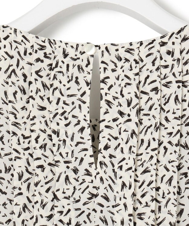 23区 【接触冷感/吸水速乾】ペインティングプリント ブラウス ベージュ系