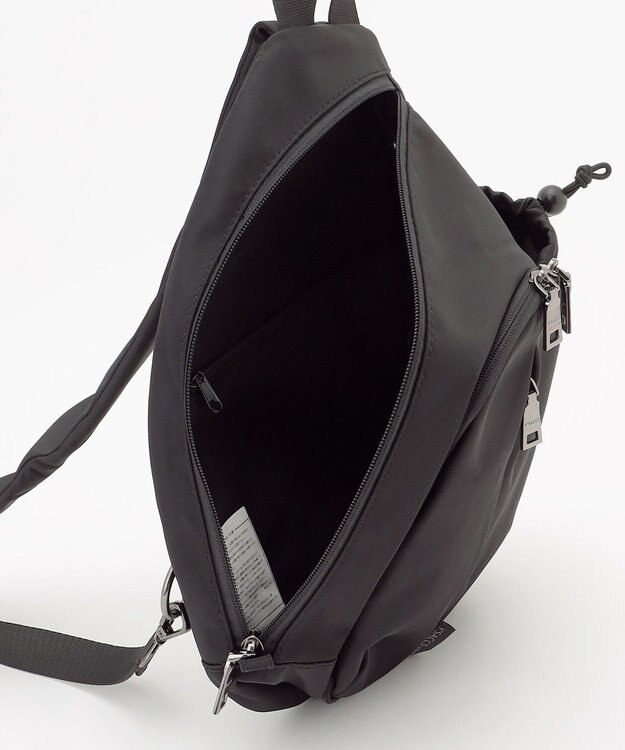 Y'SACCS 【Y’SACCS vous et】フロントファスナークロスボディバッグ ブラック