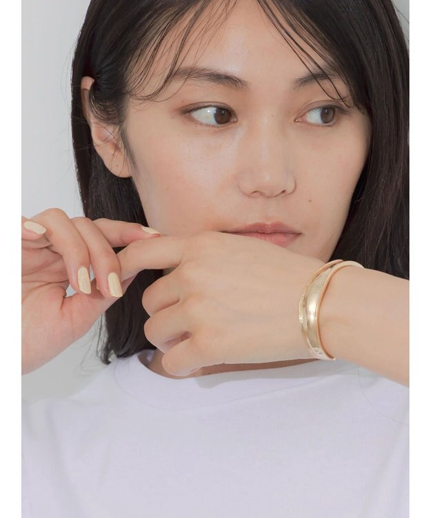 Te chichi ニュアンスメタルバングル《2026 SUMMER LOOK item》 ゴールド
