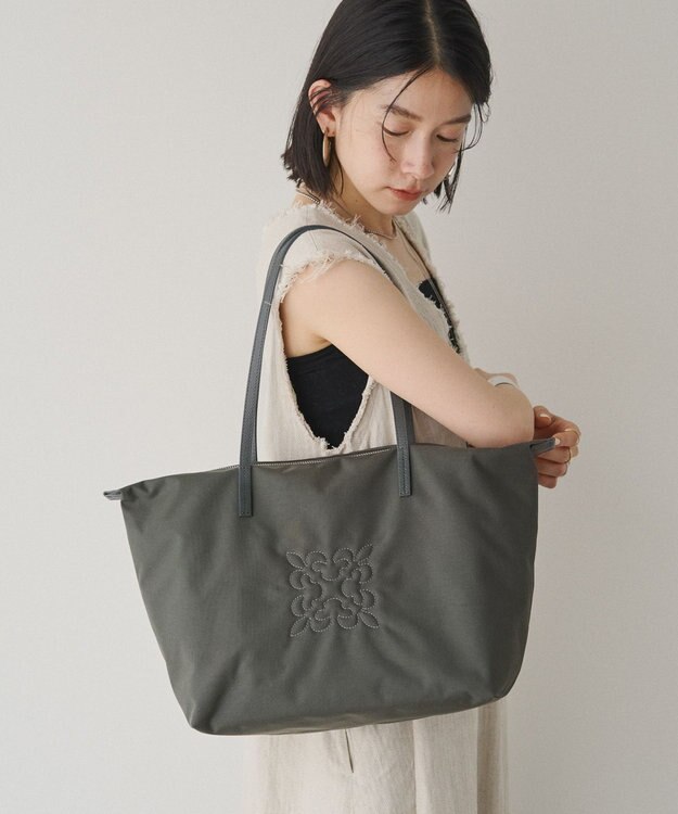 russet ＜390g/撥水性あり＞天ファスナー付きコーデュラナイロントートバッグ(CE-1560) Gray