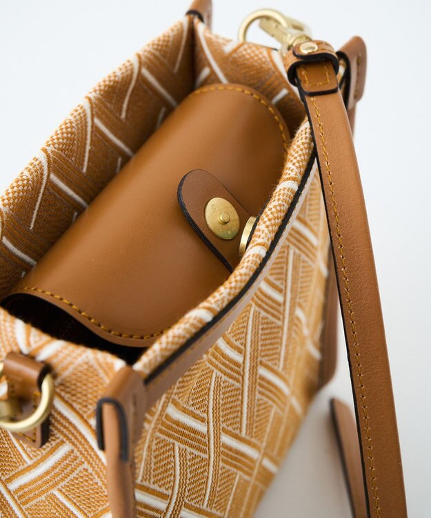 MIYABIYA LAQUOH クロス柄ジャガードショルダーバッグ ベージュ