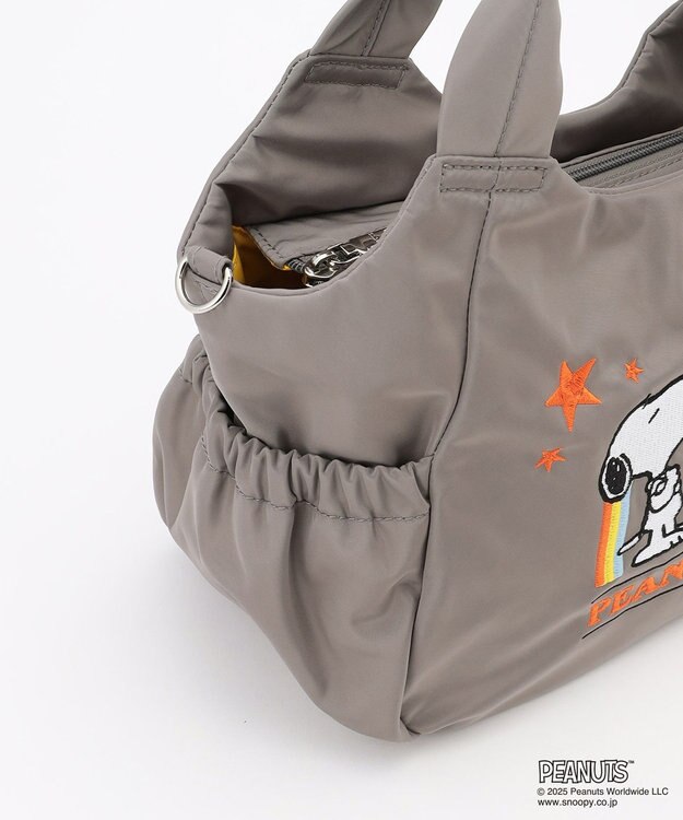 Y'SACCS SNOOPYデザイン サイドギャザー2wayトート　Sサイズ(レインボー） グレー