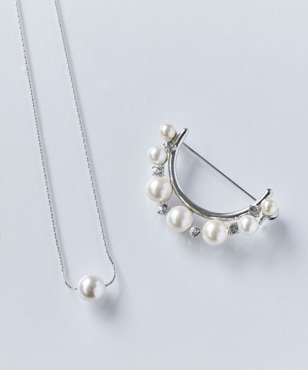Phoebe <オンワード限定セット>ワントップパールネックレス×フォーマルパールビジューハーフブローチ シルバー