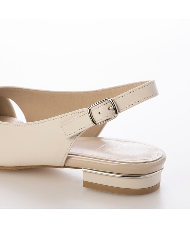 Riz raffinee <Riz raffinee>グルカデザインバックベルトパンプス アイボリー