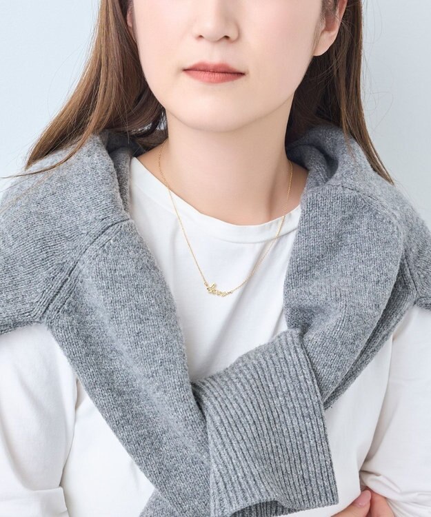 Phoebe ラッキーレターネックレス(ラブ) ゴールド