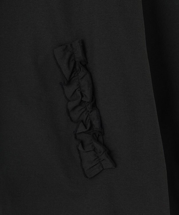 Feroux 【追加生産決定！ 】ラッシュガードフリル パーカー ブラック系