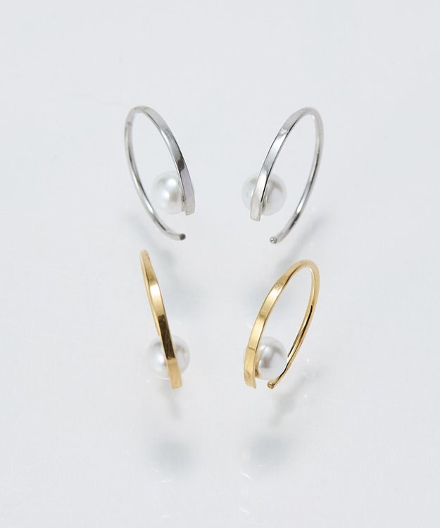 Phoebe 【金属アレルギー対応】カーブラインパールピアス/サージカルステンレス シルバー シルバー