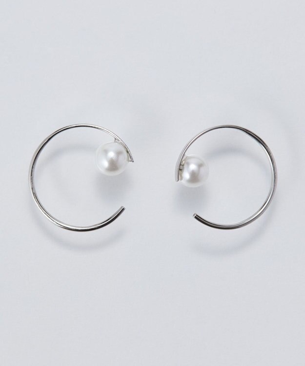 Phoebe 【金属アレルギー対応】カーブラインパールピアス/サージカルステンレス シルバー シルバー