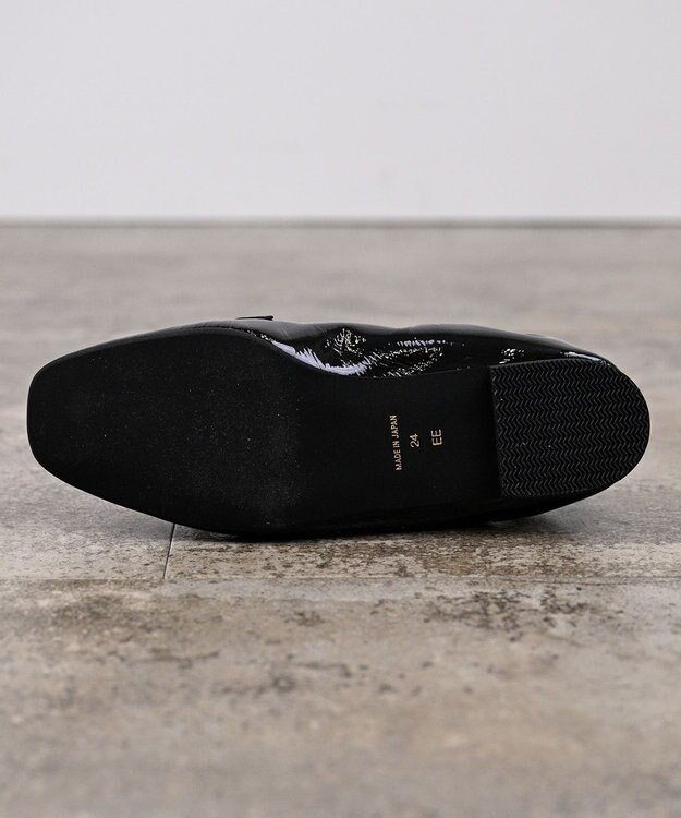 nouvelleRobe Oū 【本革・高反発】Square スクエアトゥ パール付きモカシン ブラックエナメル