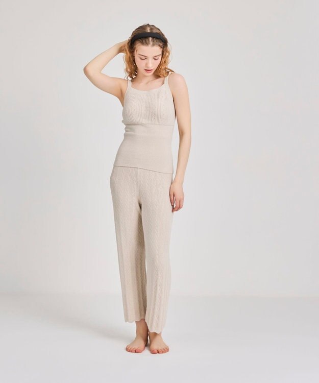 une nana cool とろみ素材がここちよいカップ付きキャミソール　moi room（モアルーム） ベージュ