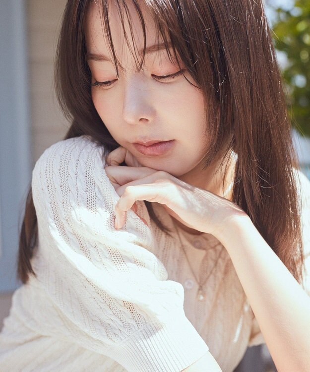 earth music&ecology 透かしケーブルパフスリニットカーディガン Ivory