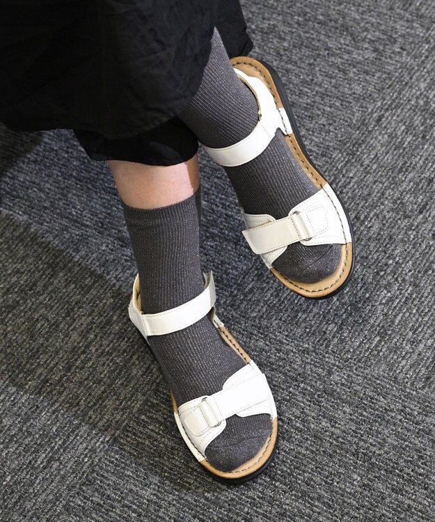 Pointer 本革 甲幅調整 超軽量マジックテープ付きサンダル ホワイト