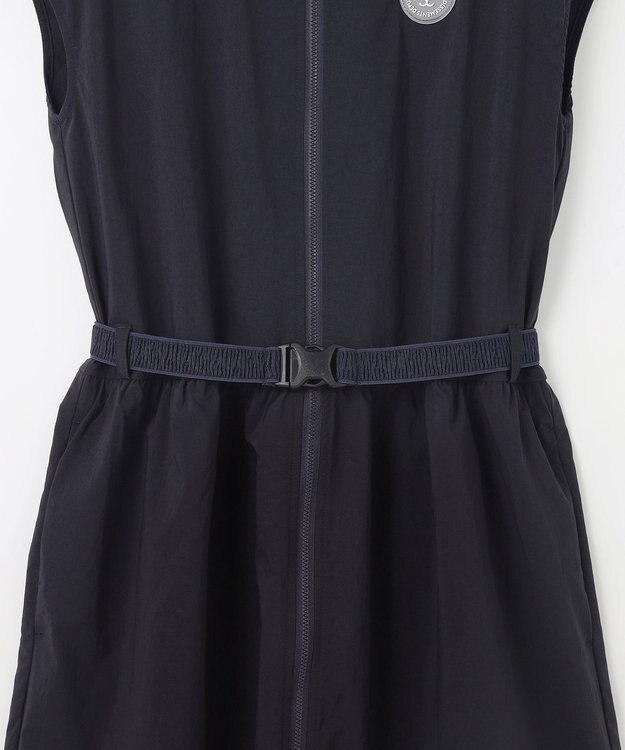 23区GOLF 【WOMEN】フロントジッパーで着脱便利！ベルト付きワンピース ネイビー系