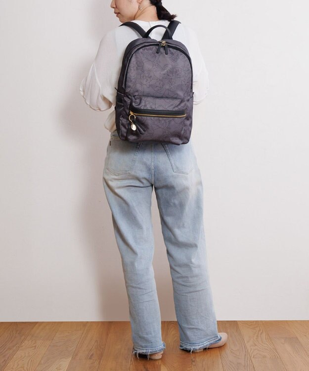 ACE BAGS & LUGGAGE HAyU × ace.  ユッカ リュックサック A4サイズ ２気室 17836 チャコール（ネコヘッド柄）