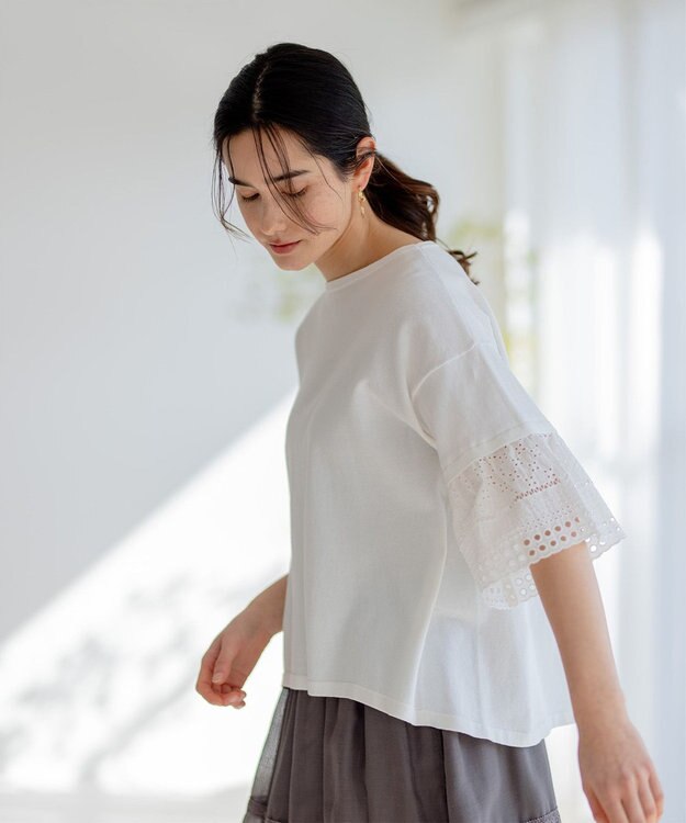 組曲 【WEB限定】レーススリーブ ニット アイボリー系