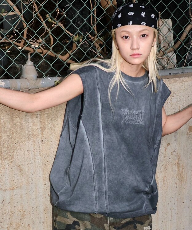 WEGO 【ユニセックス着用ITEM/MLサイズ展開】コールドダイスウィッチングロゴノースリーブ スミクロ