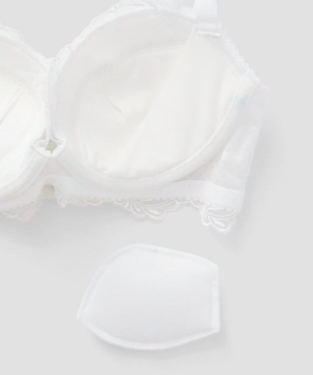 San-ai Resort（三愛水着楽園） 【エレガントコレクション2404】単品ブラEFGカップ  【northerly】 ホワイト