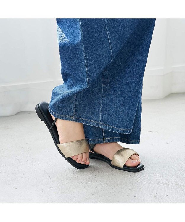 MODE ET JACOMO <MODE ET JACOMO>シンプルフラットストラップサンダル ゴールド