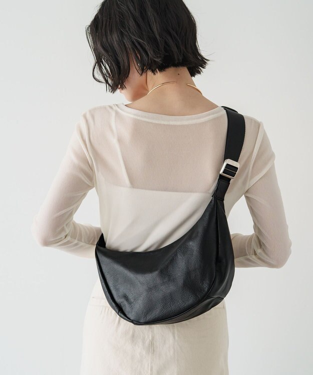 russet ＜ブランド人気No.1ショルダー＞ソフトレザーラウンドショルダーバッグ(CE-1326-WEB) Black2