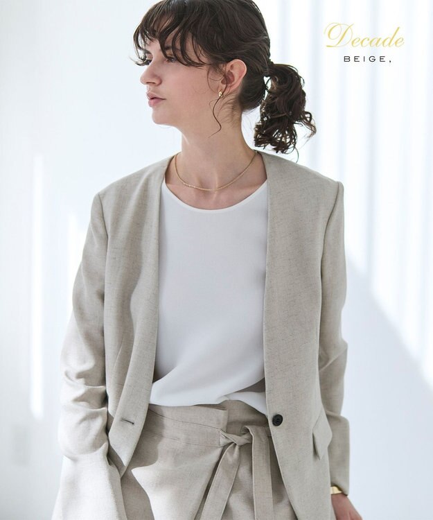 BEIGE， 【洗える】CAROLE / リネンライクノーカラーハーフ丈ジャケット Sand