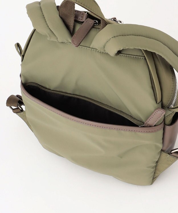 Y'SACCS 【ナイロンタフタ×リサイクルレザー】デイリーミニリュック カーキ