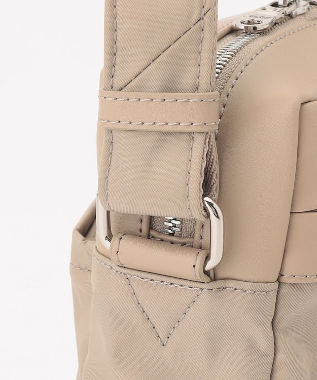 Y'SACCS 小西真奈美×Y'SACCS コンビスクエアショルダーバッグ グレージュ