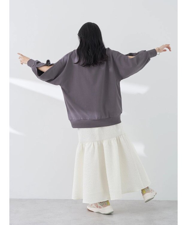 earth music&ecology 袖スリットスウェット Charcoal Gray