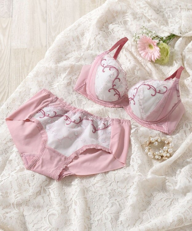 Wing 【エアリーソフトブラ】　ふんわりエアリーな着用感　脇から背中すっきり　ウイング／ワコール　KB2202 ストロベリー