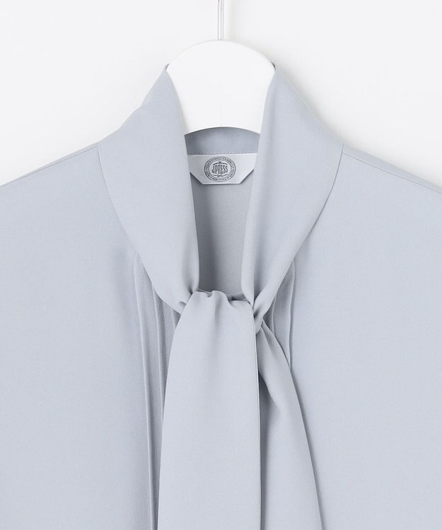 J.PRESS LADIES 【洗える】ヌーディスバックサテン ボウタイ ブラウス サックスブルー系