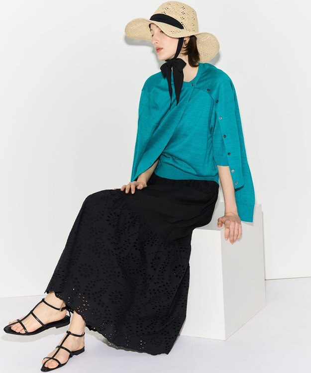 23区 【見上愛さん着用/Oggi・CanCam掲載】ポインテッド Tストラップ サンダル ブラック系