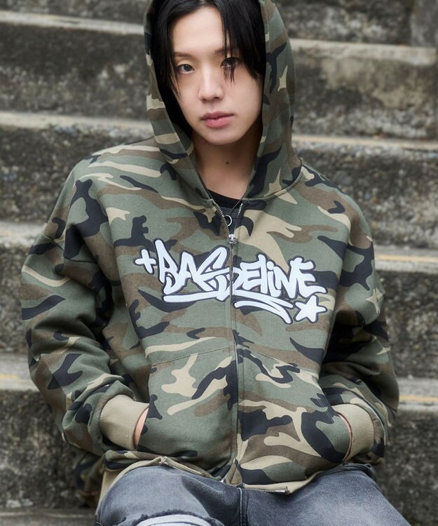 WEGO 【ユニセックス着用ITEM/SMLサイズ展開】グラフィックZIPパーカー 柄1