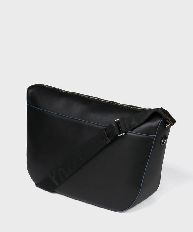 Paul Smith ロゴエンボス ショルダーバッグ ブラック