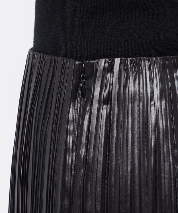 uncrave レザー ライク サテン プリーツスカート（uncrave WHITE） ブラック