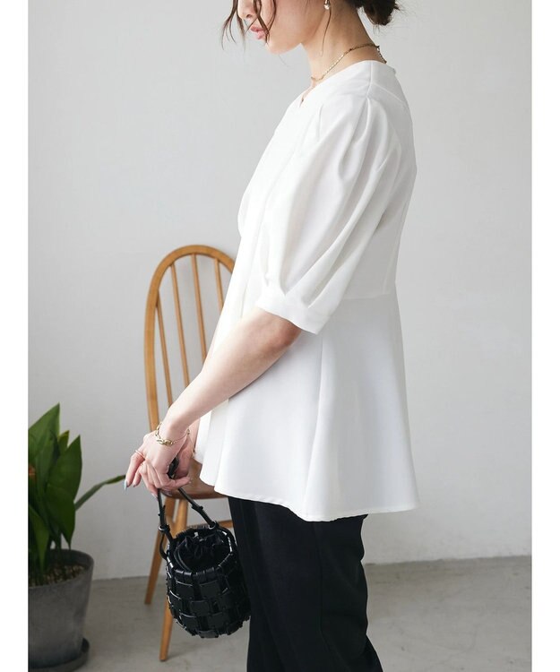 Green Parks AnriettMusee パフスリーブペプラムブラウス Off White