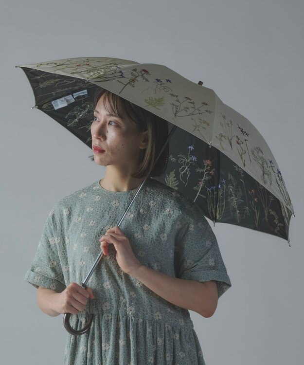 AND WOOL 〈一級遮光生地・晴雨兼用〉ボタニカル刺繍の日傘 （長傘タイプ） ベージュ