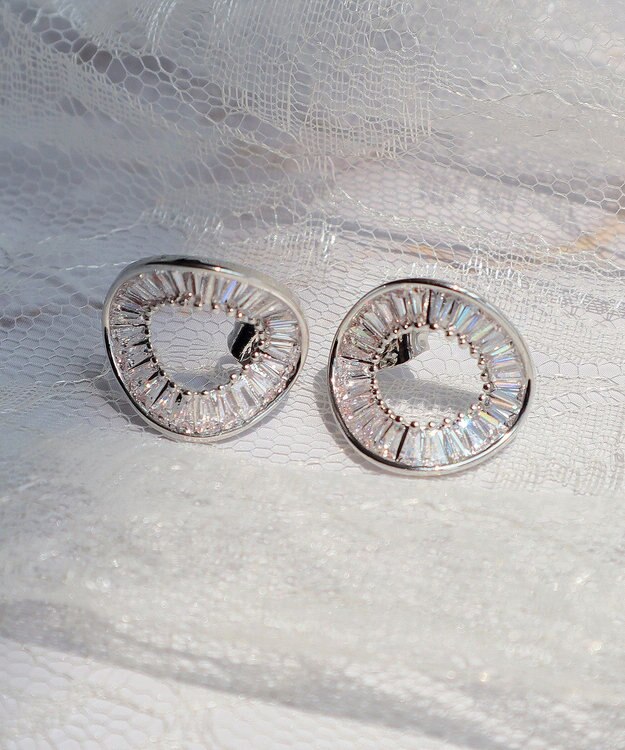 Tiaclasse 【金属アレルギー対応】ウェーブサークルピアス シルバー