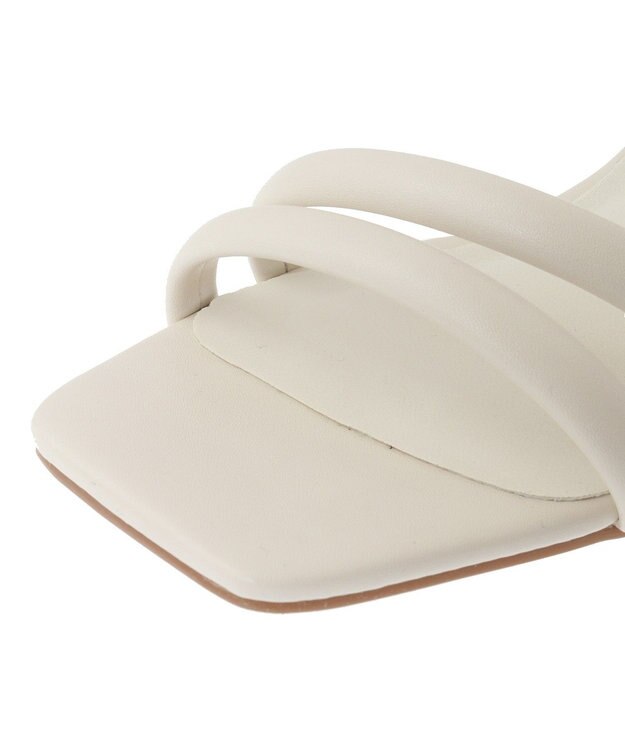 Green Parks ＥＴＳ．スクエアトゥアンクルストラップサンダル Ivory