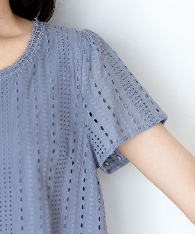 Tiaclasse L 【洗える】カットレースチュニックブラウス ブルー