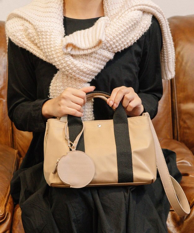 UNBILLION cachecache 3層サイフ機能付きナイロンボストン ベージュ