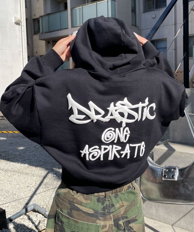 WEGO ハンドライティングショートパーカー ブラック