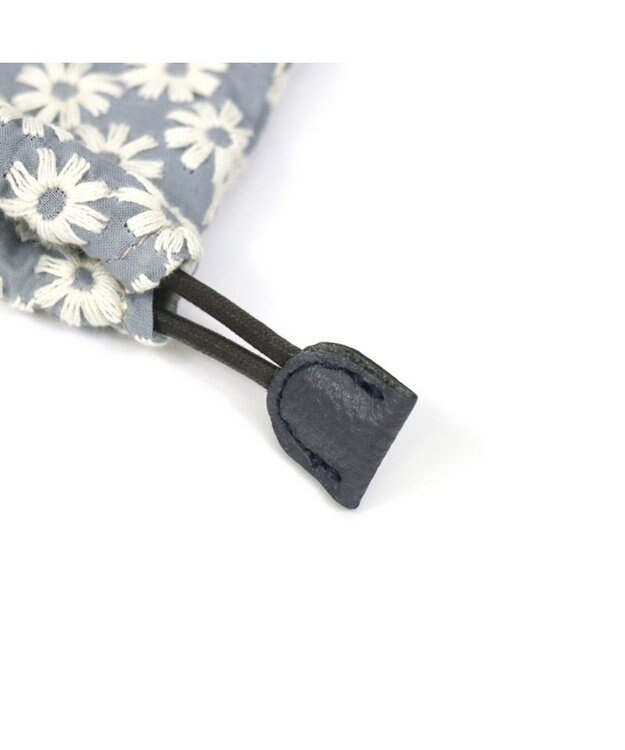 Regalo Felice 【花の刺繍 / セットで持っても可愛い】ポーチ小 / REGALO LBL(ライトブルー)