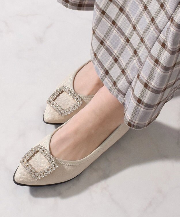 Bridget Birkin ＜2E＞【Bridget Birkin Walk】ビジューモチーフポインテッドパンプス ベージュ雑材