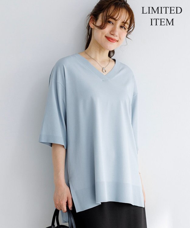 23区 L 【先行予約/WEB&一部店舗限定カラーあり/Lサイズ限定】レーヨンポリエステルストレッチ Vネック ニット [WEB&一部店舗限定カラー]スカイブルー系