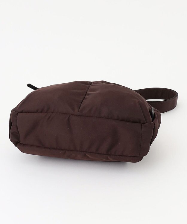 Y'SACCS トリプルポケットベーシックショルダー ワイン