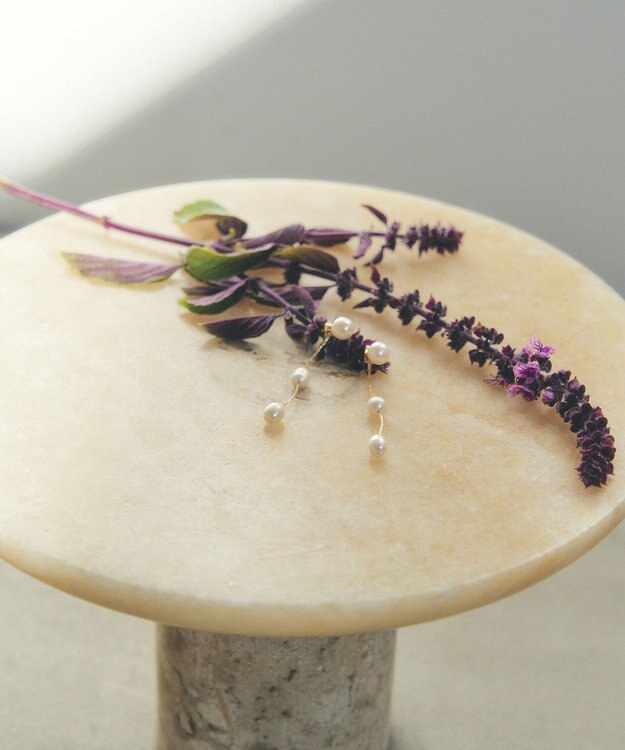 YECCA VECCA 2way淡水パールピアス Gold