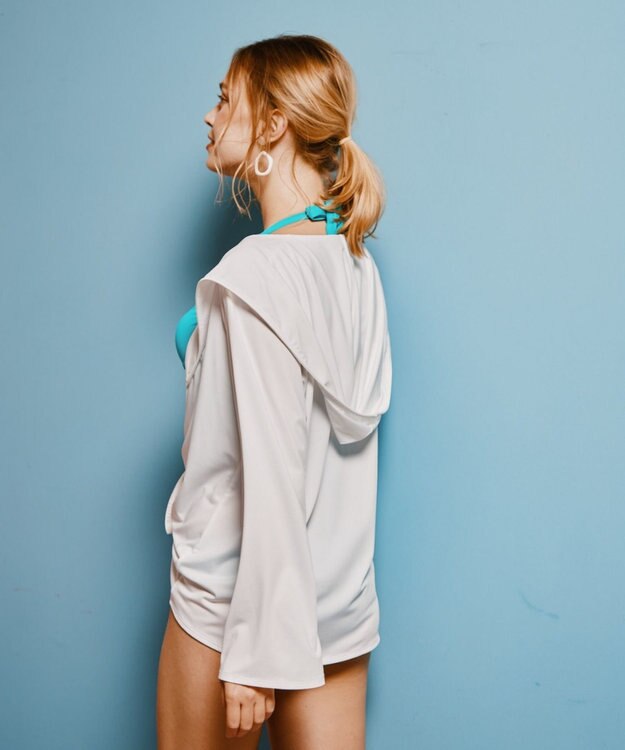 San-ai Resort（三愛水着楽園） 【UPF50＋】【吸水速乾】フーディ羽織り　M　　【San-ai Resort（サンアイリゾート）】 ホワイト